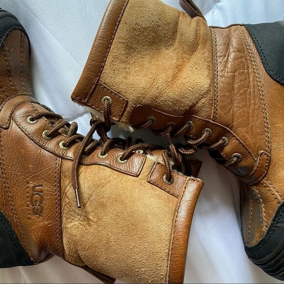 UGG Tan Winter Boots - Picture 15 of 16